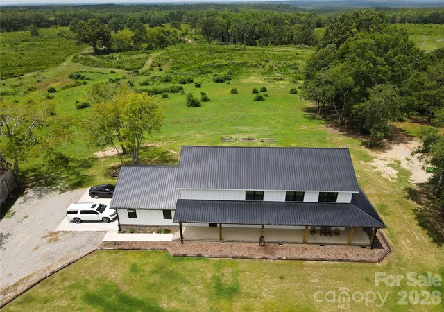 Photo 3 of Single family home for sale at 1726 Old Cheraw Hwy, Rockingham, NC 28379 | MLS# 4417997 | Listing updated on 2026-09-16