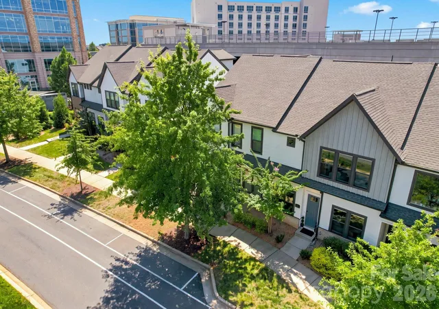 Photo 2 of Townhouse for sale at 5930 Ardrey Kell Rd, Charlotte, NC 28277 | MLS# 4418391 | Listing updated on 2026-09-22