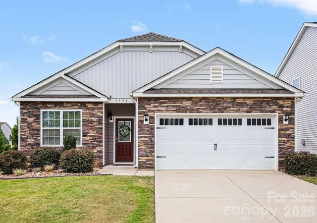 Photo 1 of Single family home for sale at 7594 Stonehouse Dr, Gastonia, NC 28056 | MLS# 4419049 | Listing updated on 2026-10-04
