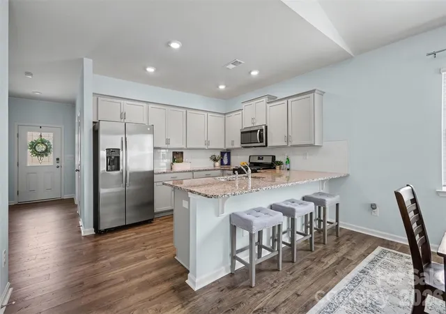 Photo 3 of Single family home for sale at 7594 Stonehouse Dr, Gastonia, NC 28056 | MLS# 4419049 | Listing updated on 2026-10-04