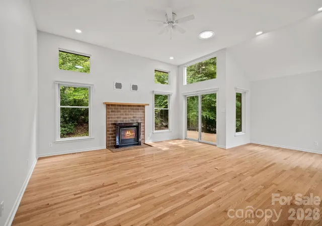 Photo 3 of Single family home for sale at 163 Woodburn Dr, Swannanoa, NC 28778 | MLS# 4419446 | Listing updated on 2026-09-09