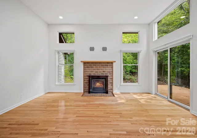 Photo 3 of Single family home for sale at 163 Woodburn Dr, Swannanoa, NC 28778 | MLS# 4419446 | Listing updated on 2026-09-09