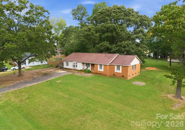 Photo 2 of Single family home for sale at 205 Pine Ct, China Grove, NC 28023 | MLS# 4419536 | Listing updated on 2026-09-29