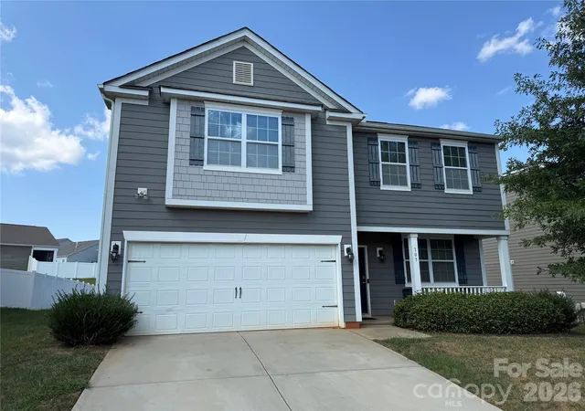 Photo 2 of Single family home for sale at 107 Longleaf Dr, Mooresville, NC 28117 | MLS# 4420339 | Listing updated on 2026-09-09