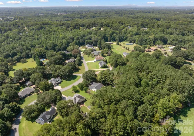 Photo 35 of Single family home for sale at 136 Gibralter Point Rd, Dallas, NC 28034 | MLS# 4420385 | Listing updated on 2026-10-01