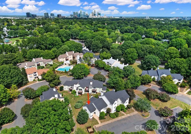 Photo 1 of Condo for sale at 3208 Selwyn Farms Ln #6, Charlotte, NC 28209 | MLS# 4420524 | Listing updated on 2026-10-10