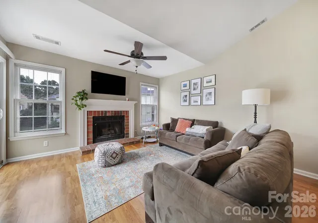 Listing Photo 1 - Condo for sale in building located at 3208 Selwyn Farms Ln, Charlotte, NC 28209 - Unit #6
