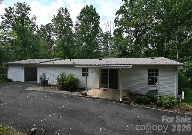Photo 3 of Single family home for sale at 3435 Nelson Ln, Morganton, NC 28655 | MLS# 4420562 | Listing updated on 2026-09-09