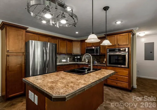 Photo 4 of Single family home for sale at 195 Banjo Branch Rd, Burnsville, NC 28714 | MLS# 4420651 | Listing updated on 2026-09-17
