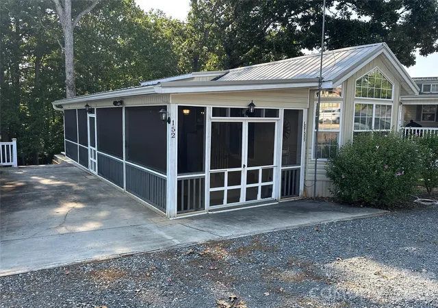 Photo 3 of Sale Pending at 152 Cardinal Dr, New London, NC 28127 | MLS# 4420873 | Listing updated on 2026-09-16