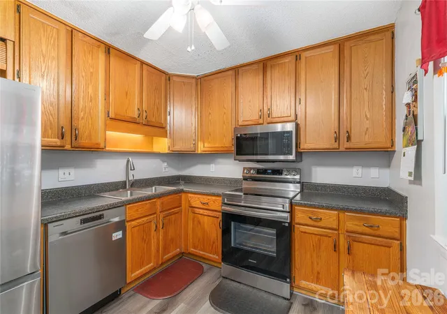 Photo 2 of Townhouse for sale at 11 Maple Ridge Ln, Asheville, NC 28806 | MLS# 4420980 | Listing updated on 2026-09-16