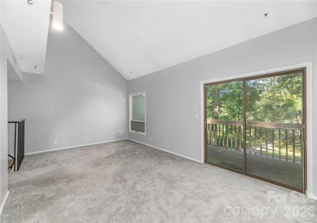 Photo 4 of Townhouse for sale at 11 Maple Ridge Ln, Asheville, NC 28806 | MLS# 4420980 | Listing updated on 2026-09-16