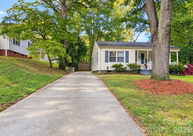 Photo 2 of Single family home for sale at 154 Shamrock St Ne, Concord, NC 28025 | MLS# 4421118 | Listing updated on 2026-09-22