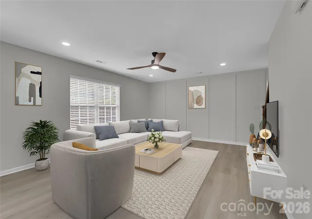 Photo 4 of Single family home for sale at 3636 Alexander Forest Dr, Charlotte, NC 28269 | MLS# 4421592 | Listing updated on 2026-10-27