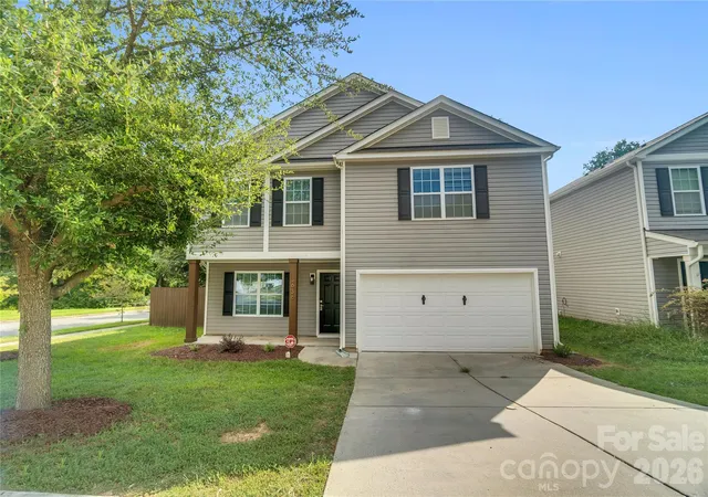 Photo 2 of Single family home for sale at 3636 Alexander Forest Dr, Charlotte, NC 28269 | MLS# 4421592 | Listing updated on 2026-10-01