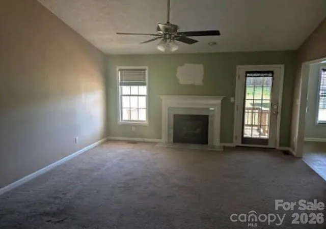 Photo 3 of Single family home for sale at 1379 Old Whiteville Rd, Lumberton, NC 28358 | MLS# 4421953 | Listing updated on 2026-09-08
