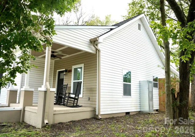 Photo 2 of Single family home for sale at 302 Cedar St, Lancaster, SC 29720 | MLS# 4422336 | Listing updated on 2026-10-05