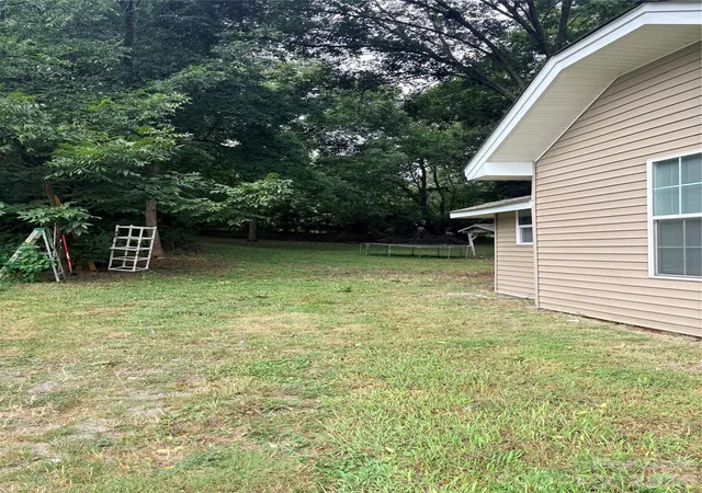 Photo 3 of Single family home for sale at 729 Austin St, Albemarle, NC 28001 | MLS# 4422361 | Listing updated on 2026-09-09