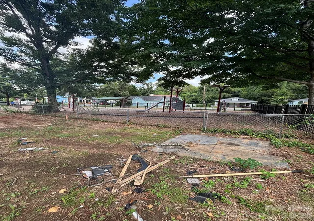 Photo 4 of Land for sale at 1116 Harrill St, Charlotte, NC 28205 | MLS# 4422406 | Listing updated on 2026-09-23