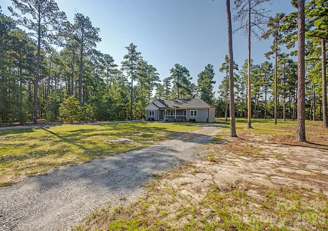 Photo 3 of Single family home for sale at 112 E Jimmy St, Candor, NC 27229 | MLS# 4422559 | Listing updated on 2026-10-12