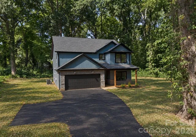 Photo 2 of Single family home for sale at 103 W 17th Street, Salisbury, NC 28144 | MLS# 4422672 | Listing updated on 2026-09-09