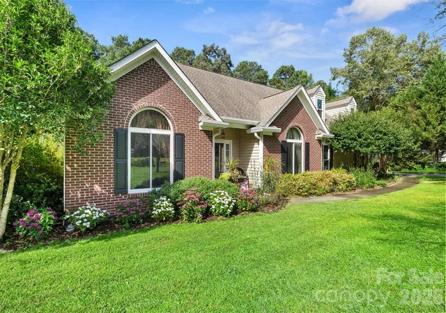 Photo 1 of Single family home for sale at 21 Ole Sill Ln, Elgin, SC 29045 | MLS# 4422727 | Listing updated on 2026-09-14