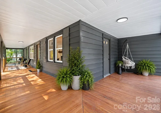 Photo 3 of Single family home for sale at 156 State St, Asheville, NC 28806 | MLS# 4423069 | Listing updated on 2026-09-18