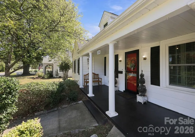 Photo 4 of Single family home for sale at 1200 Central Dr, Kannapolis, NC 28083 | MLS# 4423237 | Listing updated on 2026-09-21