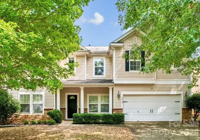 Photo 1 of Single family home for sale at 6934 Evanton Loch Rd, Charlotte, NC 28278 | MLS# 4423258 | Listing updated on 2026-09-25