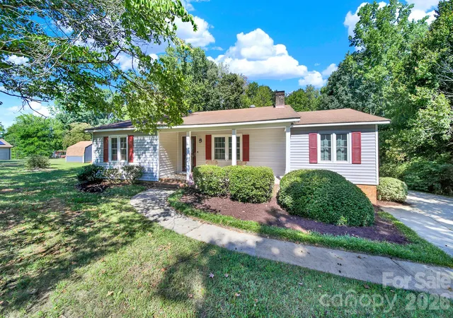 Photo 1 of Single family home for sale at 3015 Pageland Hwy, Lancaster, SC 29720 | MLS# 4423845 | Listing updated on 2026-10-04