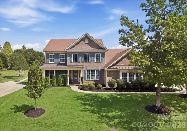 Photo 1 of Sale Pending at 911 Oleander Ln, Waxhaw, NC 28173 | MLS# 4424015 | Listing updated on 2026-09-26