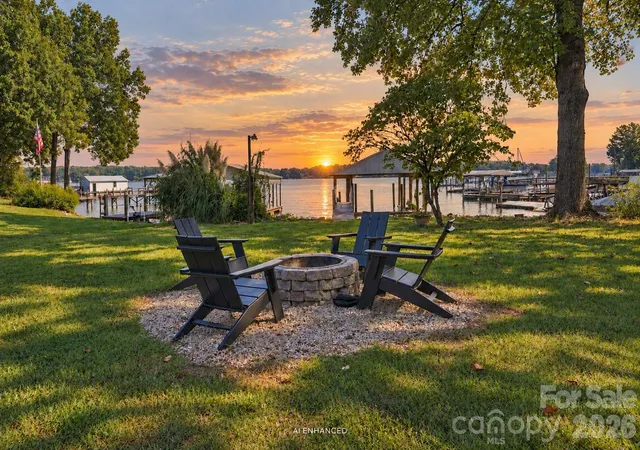 Photo 1 of Single family home for sale at 4954 Moonlite Bay Dr, Sherrills Ford, NC 28673 | MLS# 4424016 | Listing updated on 2026-09-18