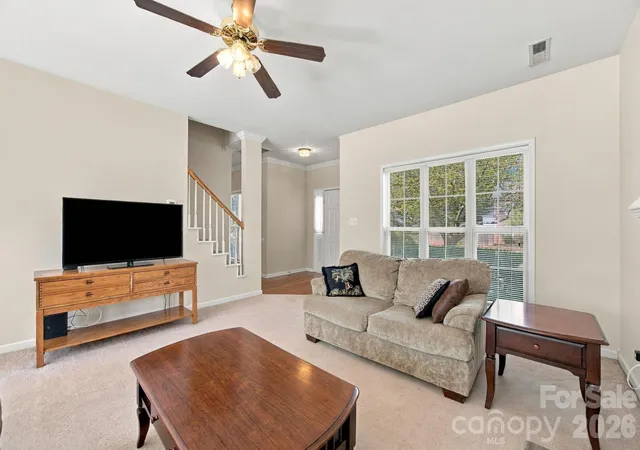 Photo 4 of Single family home for sale at 2807 Edgebrook Cir, Matthews, NC 28105 | MLS# 4424459 | Listing updated on 2026-09-17