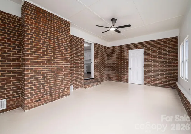 Photo 3 of Single family home for sale at 1081 Redleaf Trl, Lincolnton, NC 28092 | MLS# 4424595 | Listing updated on 2026-10-03