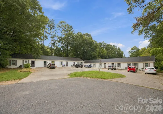 Photo 3 of Multi family home for sale at 595 Betty St, Gastonia, NC 28054 | MLS# 4424715 | Listing updated on 2026-09-17