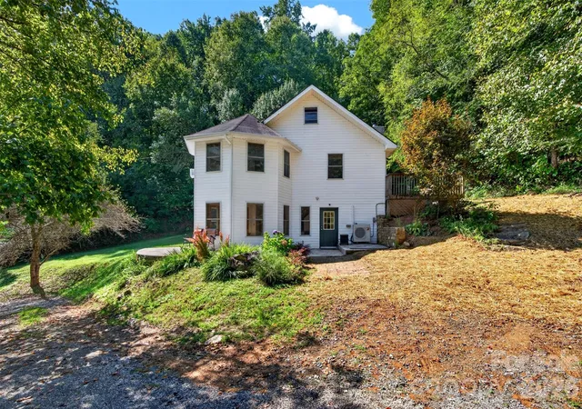 Photo 1 of Single family home for sale at 267 Morning Glory Ln, Marshall, NC 28753 | MLS# 4424743 | Listing updated on 2026-09-17
