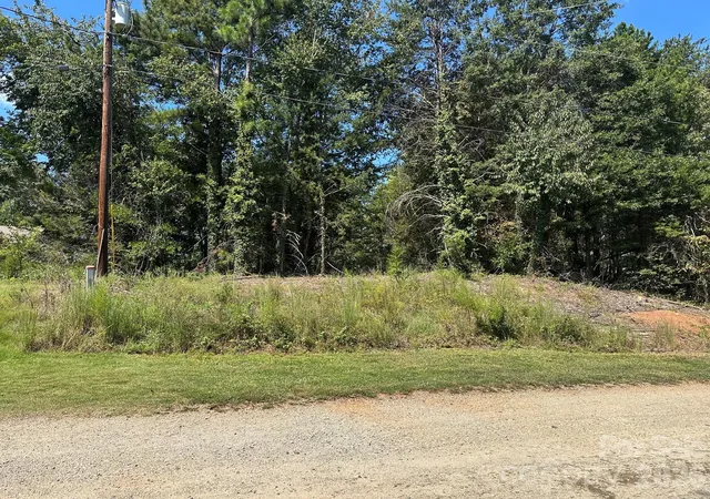 Photo 3 of Land for sale at 4905 Surfwood Dr, Sherrills Ford, NC 28673 | MLS# 4424857 | Listing updated on 2026-09-16