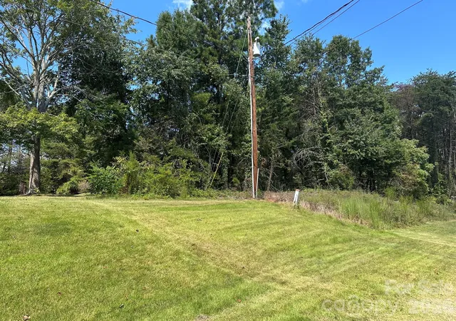 Photo 4 of Land for sale at 4905 Surfwood Dr, Sherrills Ford, NC 28673 | MLS# 4424857 | Listing updated on 2026-09-16