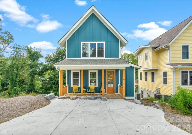 Photo 1 of Single family home for sale at 112 Alma Ln, Asheville, NC 28806 | MLS# 4425038 | Listing updated on 2026-09-16