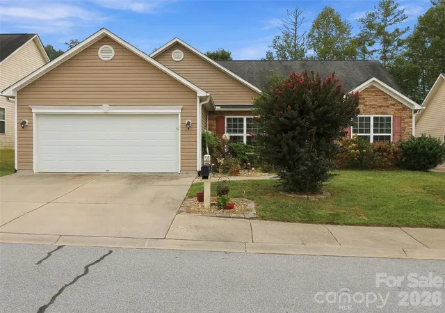 Photo 1 of Single family home for sale at 78 Brookstone Ct, Hendersonville, NC 28792 | MLS# 4425123 | Listing updated on 2026-09-25