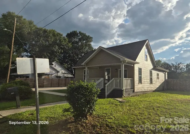 Photo 1 of Sale Pending at 533 Ball Park Dr, Chester, SC 29706 | MLS# 4425206 | Listing updated on 2026-10-02
