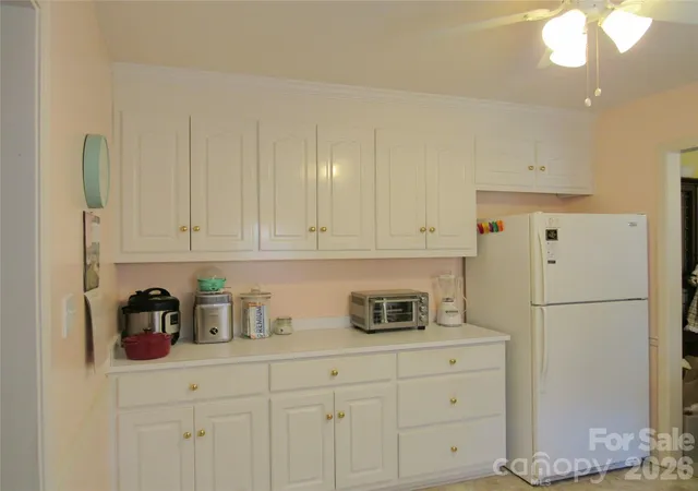 Photo 3 of Single family home for sale at 2514 Oxford Cir, Lancaster, SC 29720 | MLS# 4425299 | Listing updated on 2026-09-24