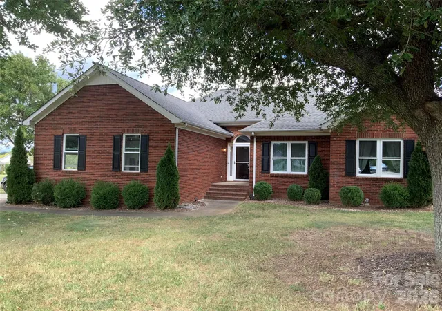 Photo 1 of Single family home for sale at 3313 Luke Ct, Monroe, NC 28112 | MLS# 4425342 | Listing updated on 2026-09-21