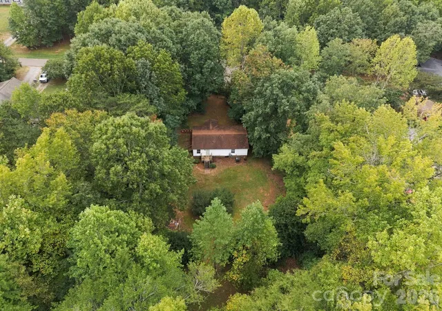 Photo 2 of Single family home for sale at 5209 Timber Crk Ct, Kings Mountain, NC 28086 | MLS# 4425357 | Listing updated on 2026-09-18