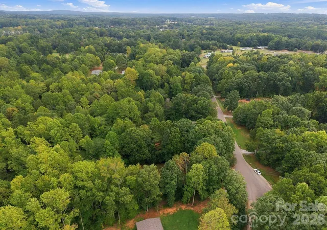 Photo 3 of Single family home for sale at 5209 Timber Crk Ct, Kings Mountain, NC 28086 | MLS# 4425357 | Listing updated on 2026-09-18