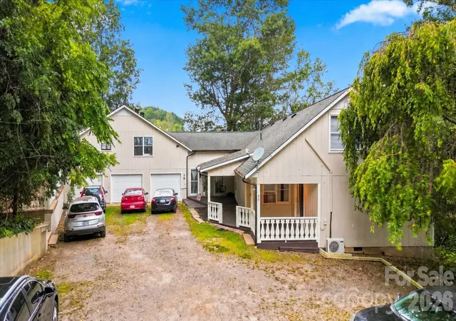 Photo 3 of Multi family home for sale at 80 Lindsey Ln, Burnsville, NC 28714 | MLS# 4425383 | Listing updated on 2026-09-16