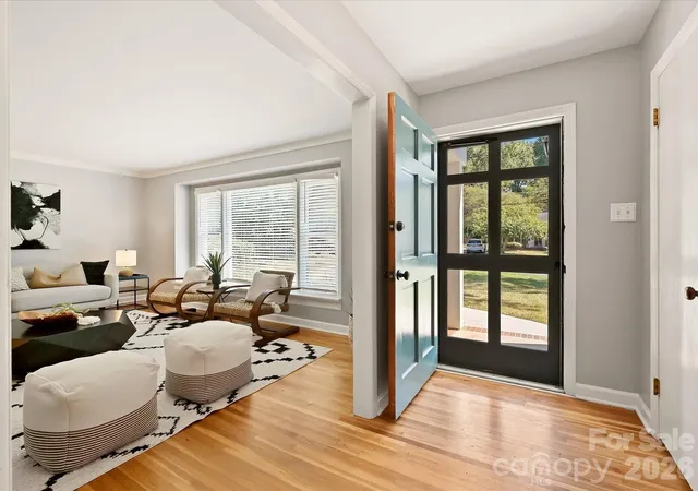 Photo 3 of Single family home for sale at 5936 Colchester Pl, Charlotte, NC 28210 | MLS# 4425862 | Listing updated on 2026-10-09