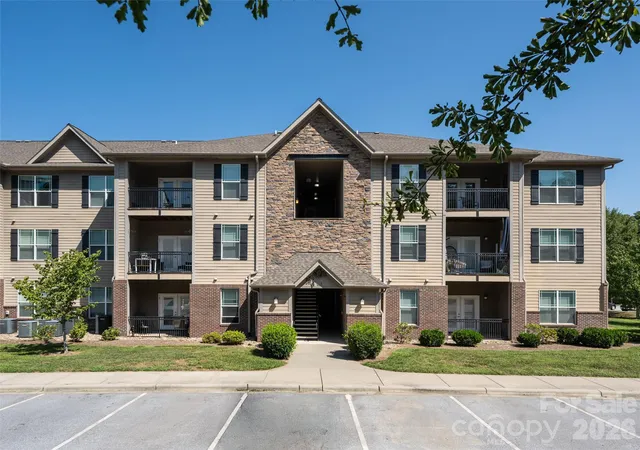 Photo 3 of Condo for sale at 91 Brickton Village Cir #103, Fletcher, NC 28732 | MLS# 4425955 | Listing updated on 2026-09-18