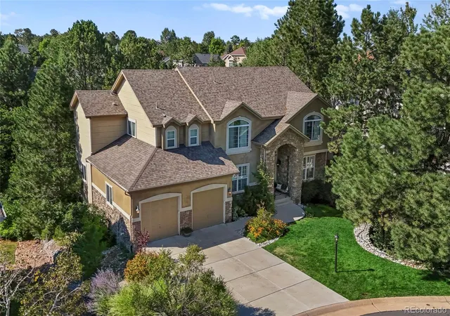 Photo 2 of Single family home for sale at 939 Greenway Ln, Castle Pines, CO 80108 | MLS# 5180840 | Listing updated on 2026-10-11