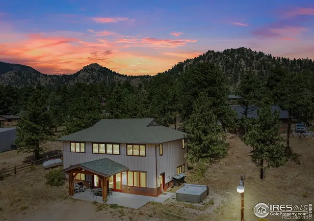 Photo 3 of Single family home for sale at 1401 High Dr, Estes Park, CO 80517 | MLS# IR1041663 | Listing updated on 2026-09-17